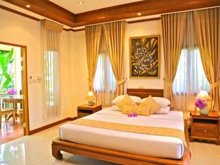 For sale 11 bed hotel in Mueang Chiang Mai, Chiang Mai