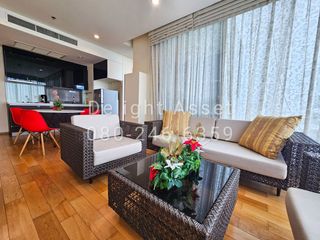 For sale 2 bed condo in Yan Nawa, Bangkok