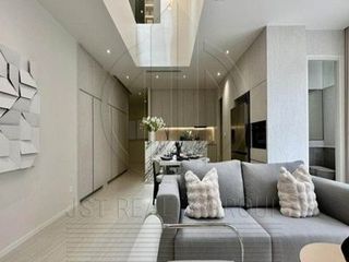 For sale 4 Beds house in Wang Thonglang, Bangkok