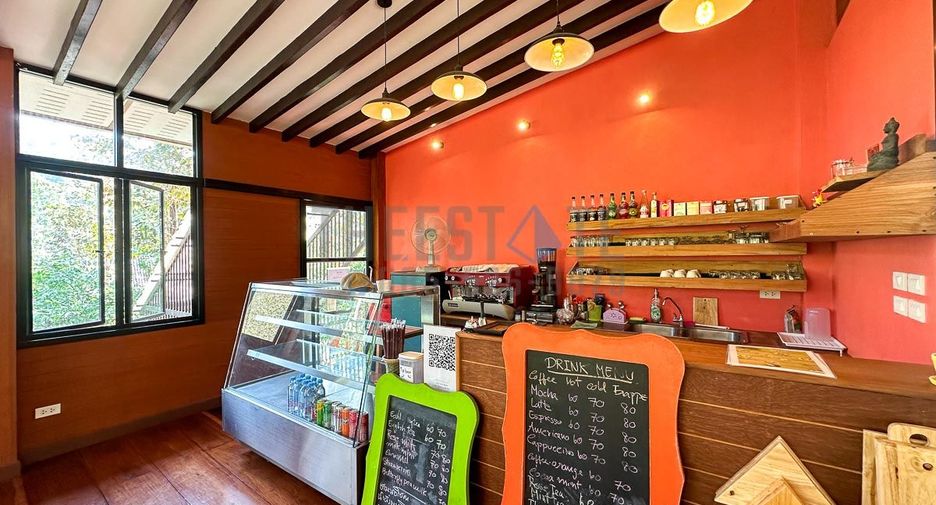 For sale 13 bed retail Space in Chiang Dao, Chiang Mai
