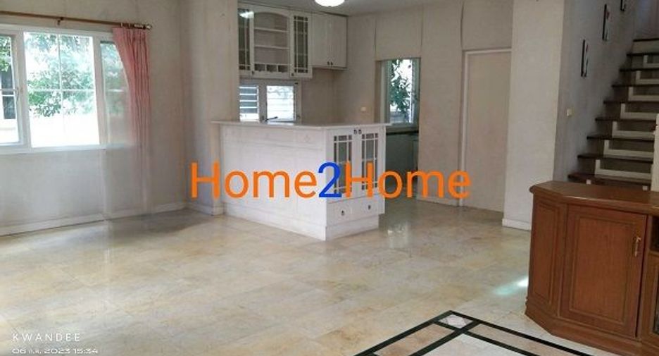 À vendre 3 chambres maison à Pak Kret, Nonthaburi