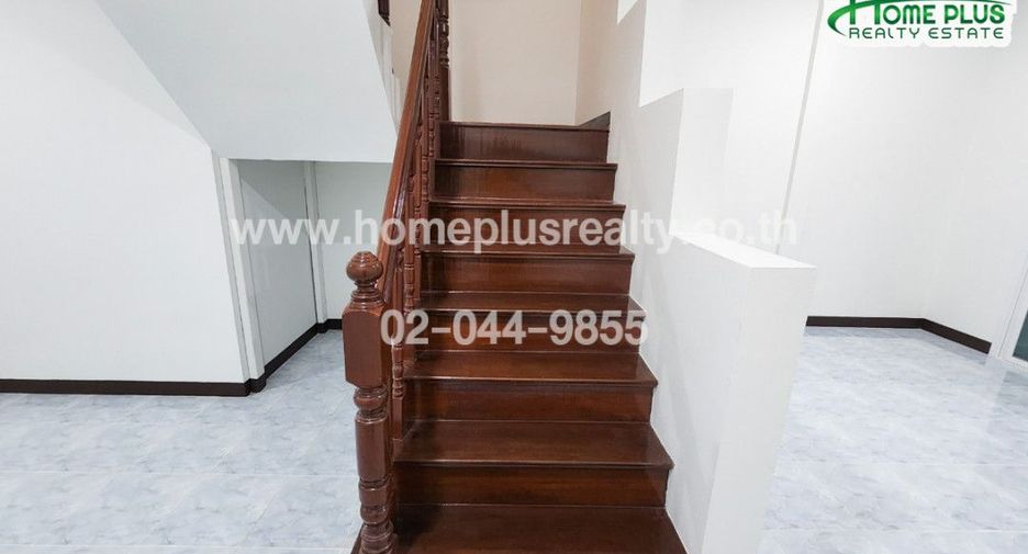 For sale 2 ベッドルーム townhouse in Thanyaburi, Pathum Thani