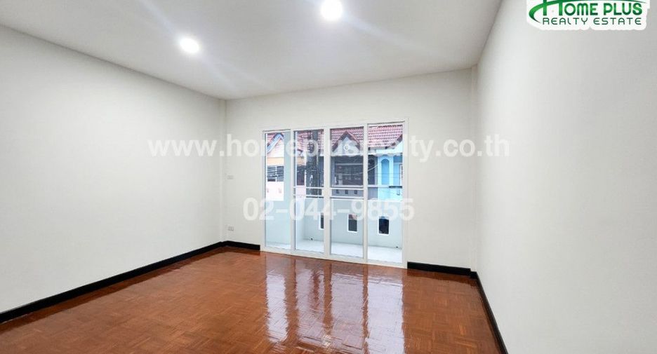 For sale 2 ベッドルーム townhouse in Thanyaburi, Pathum Thani