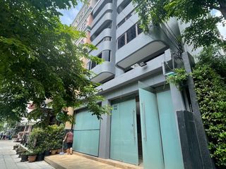 For rent 6 bedrooms retail Space in Watthana, Bangkok