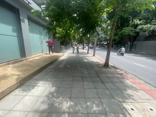 For rent 6 bedrooms retail Space in Watthana, Bangkok