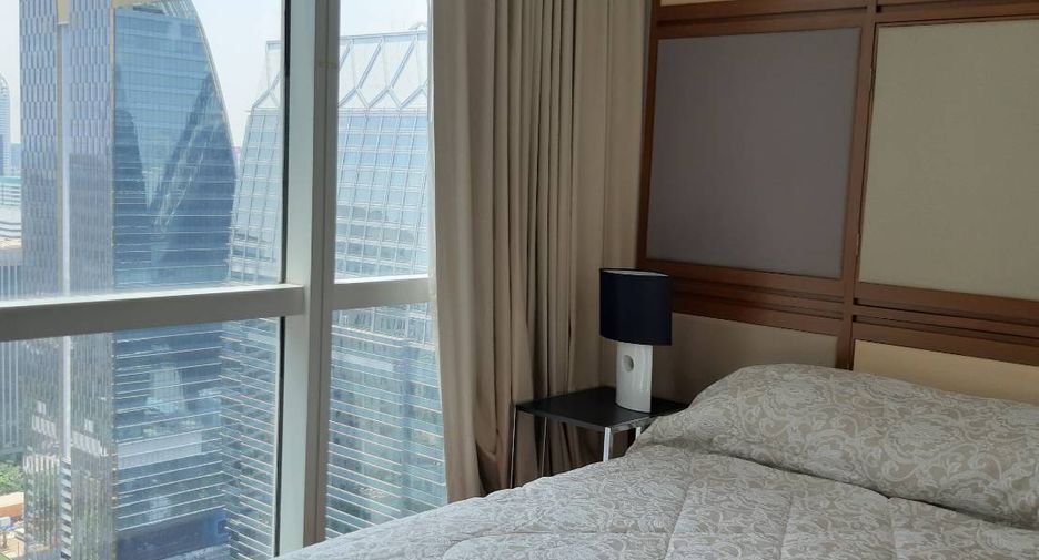 For rent 3 bedrooms condo in Pathum Wan, Bangkok