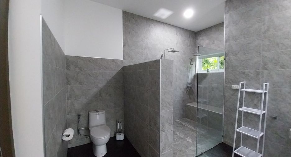For sale 4 bedrooms house in Takua Pa, Phang Nga