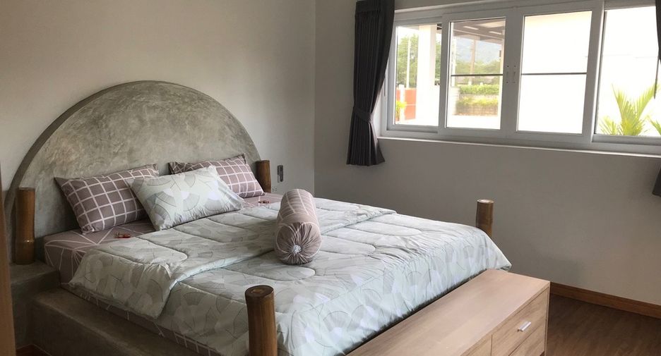 For sale 4 bedrooms house in Takua Pa, Phang Nga
