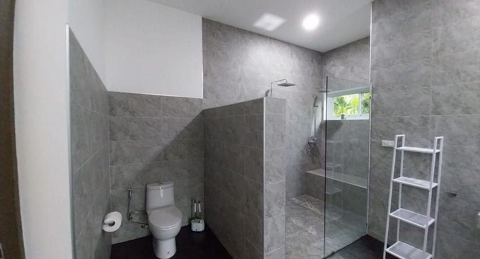 For sale 4 bedrooms house in Takua Pa, Phang Nga