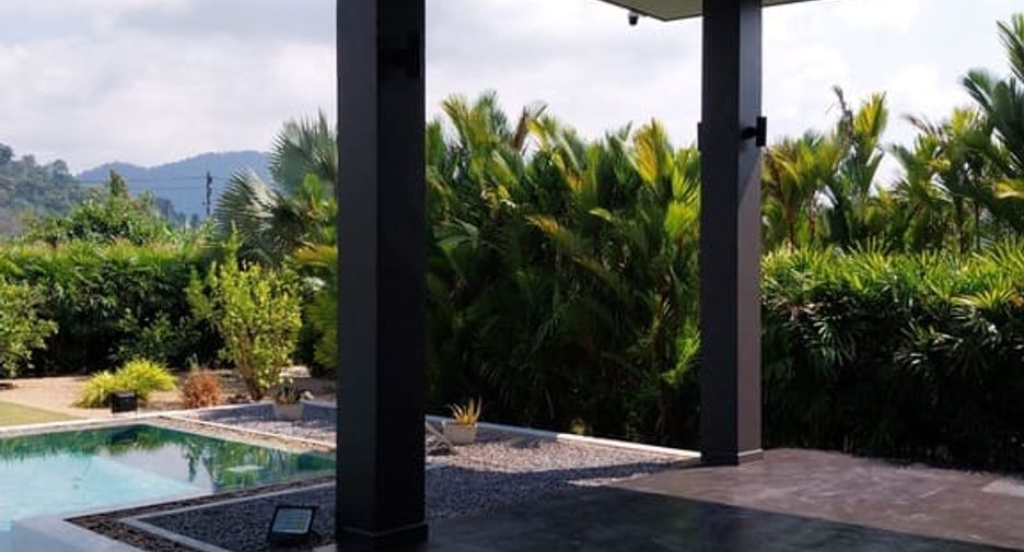 For sale 4 bedrooms house in Takua Pa, Phang Nga