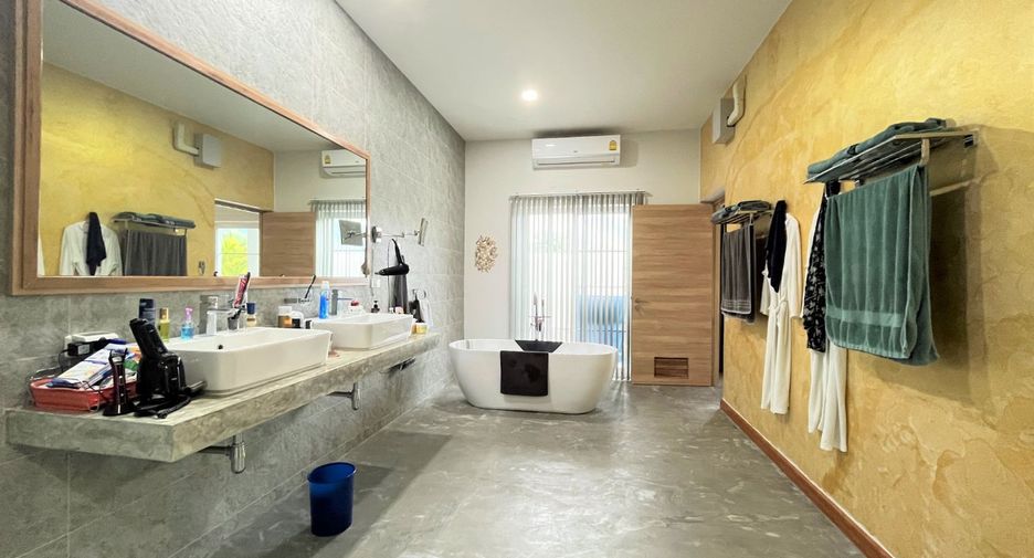 For sale 4 Beds house in Takua Pa, Phang Nga
