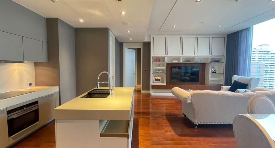 For rent and for sale 2 bedrooms condo in Khlong Toei, Bangkok