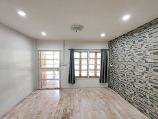 For sale 2 Beds townhouse in Sai Noi, Nonthaburi