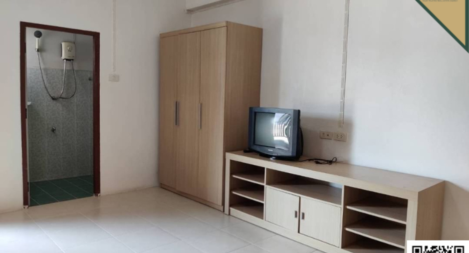 Local comercial en venta de 61 habitaciones en Huai Khwang, Bangkok