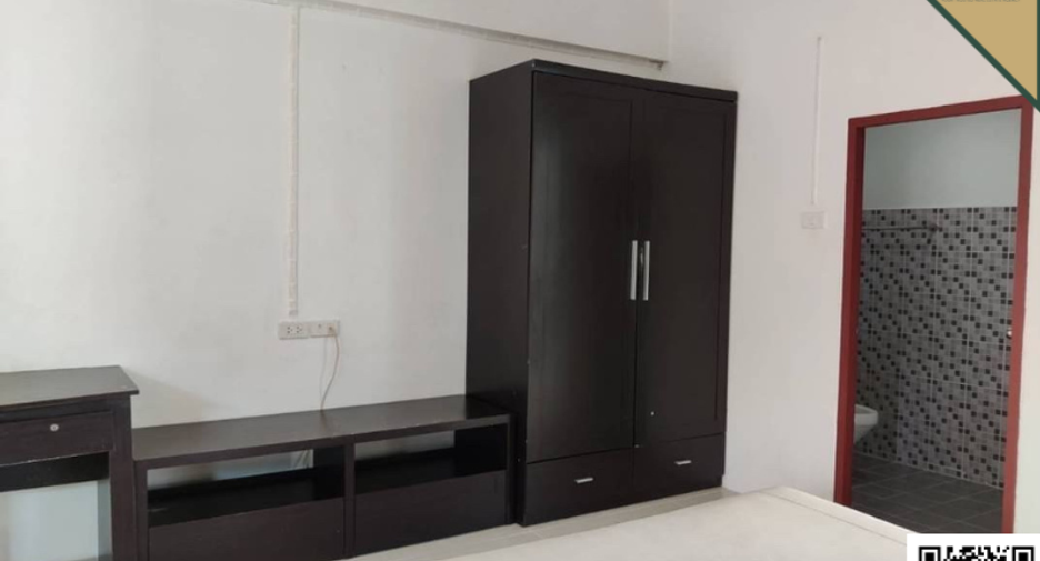 Local comercial en venta de 61 habitaciones en Huai Khwang, Bangkok