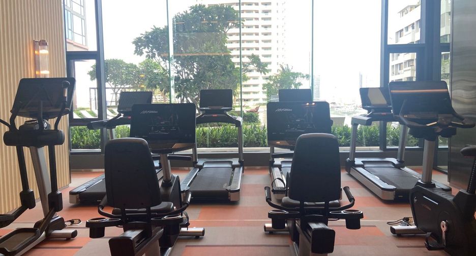 For rent 2 bedrooms serviced apartment in Sathon, Bangkok