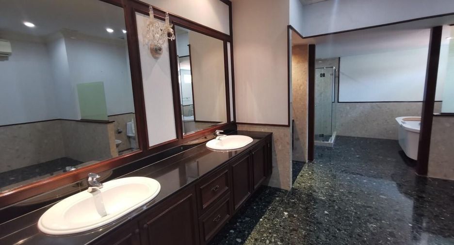 出租 5 卧室 独立屋 在 Mueang Samut Prakan, Samut Prakan