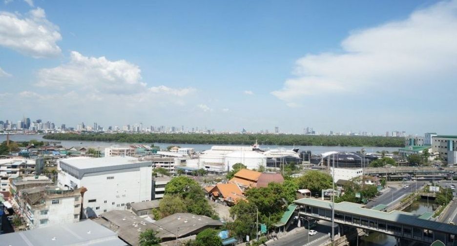 For sale 3 bedrooms condo in Yan Nawa, Bangkok