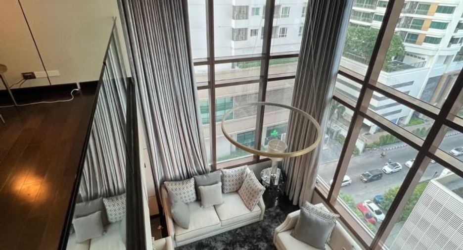 Condo en alquiler de 1 habitaciones en Khlong Toei, Bangkok