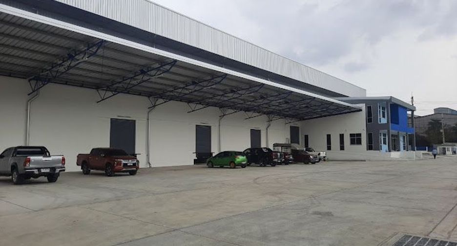 For rent 10 bed warehouse in Si Racha, Chonburi