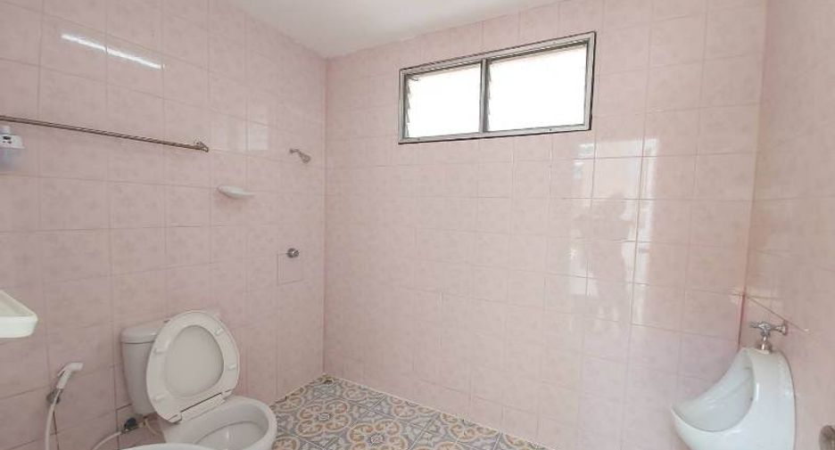 For rent 3 bedrooms house in Mueang Chiang Mai, Chiang Mai