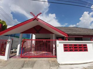 For rent 3 bedrooms house in Mueang Chiang Mai, Chiang Mai