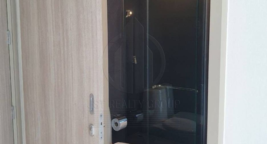 Condo en alquiler y en venta de 2 habitaciones en Pathum Wan, Bangkok