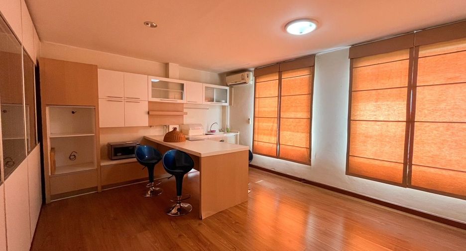 Oficina en venta de 3 habitaciones en Bang Na, Bangkok