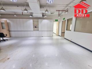 For rent and for sale office in Khlong San, Bangkok