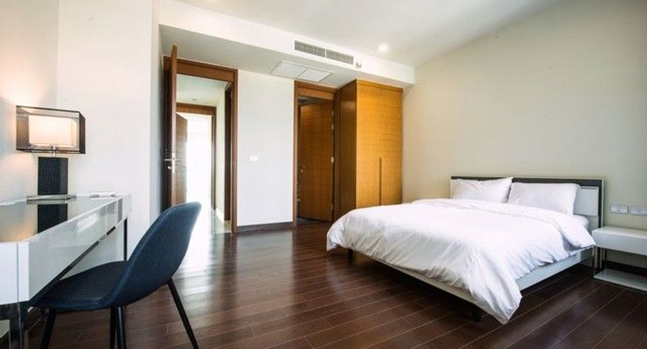 For rent 2 bedrooms condo in Sattahip, Chonburi