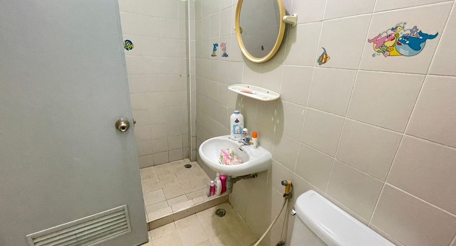 For sale 3 bedrooms retail Space in East Pattaya, Pattaya