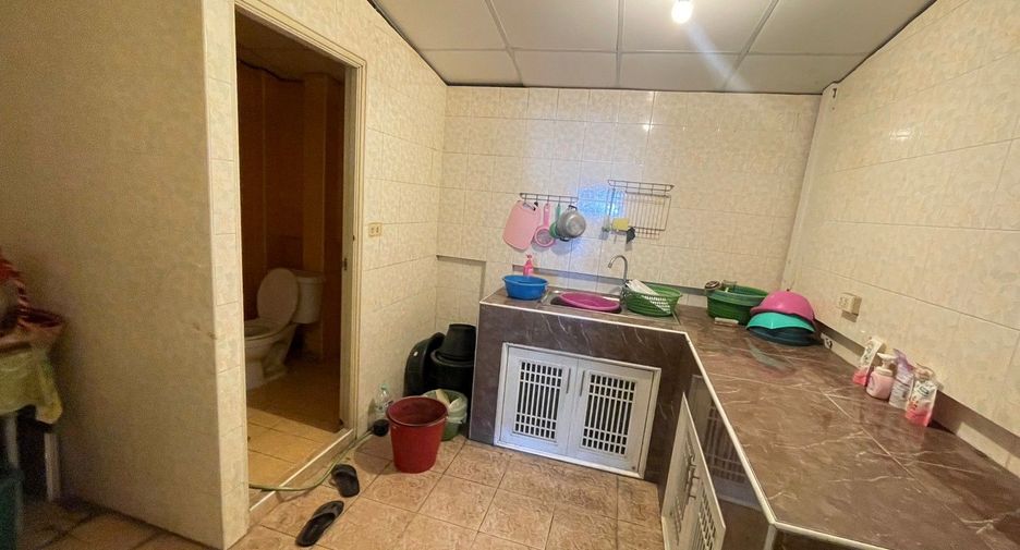 For sale 3 bedrooms retail Space in East Pattaya, Pattaya
