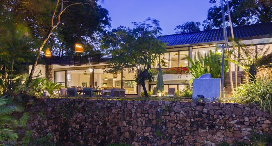For sale 5 Beds house in Mueang Rayong, Rayong
