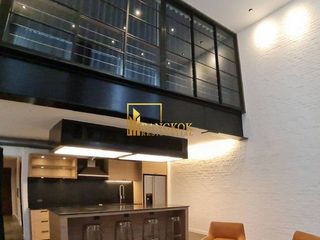 For sale 5 Beds condo in Watthana, Bangkok