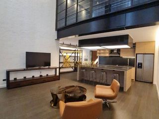 For sale 5 Beds condo in Watthana, Bangkok