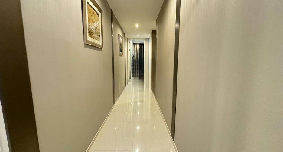 À louer 2 chambres condo à Sathon, Bangkok