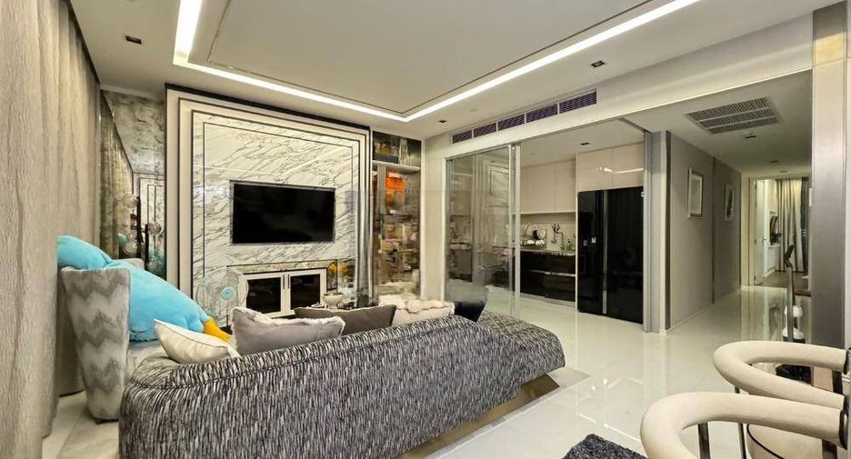 À louer 2 chambres condo à Sathon, Bangkok