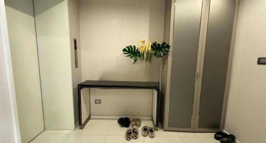 À louer 2 chambres condo à Sathon, Bangkok