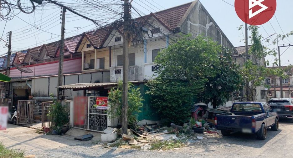 For sale 2 Beds townhouse in Krathum Baen, Samut Sakhon