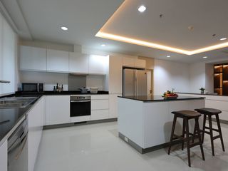 For rent 4 ベッドルーム apartment in Watthana, Bangkok