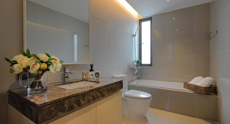 À louer 4 chambres appartement à Watthana, Bangkok
