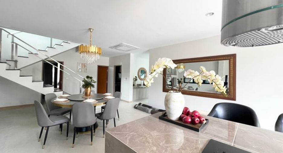 For rent 4 ベッドルーム house in Bang Phli, Samut Prakan