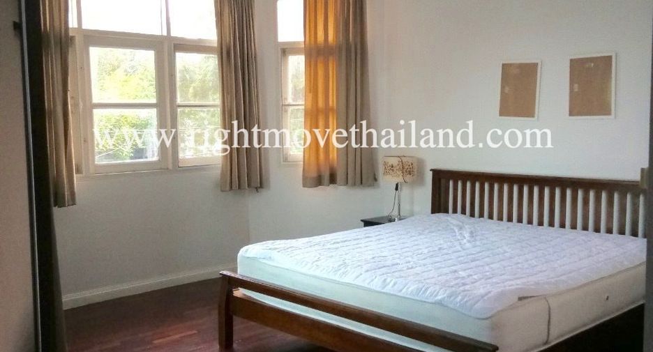 For rent and for sale 4 bedrooms house in Bang Bon, Bangkok