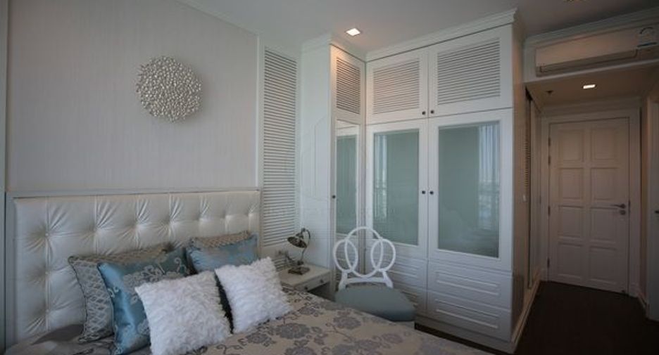 For sale 3 ベッドルーム condo in Yan Nawa, Bangkok