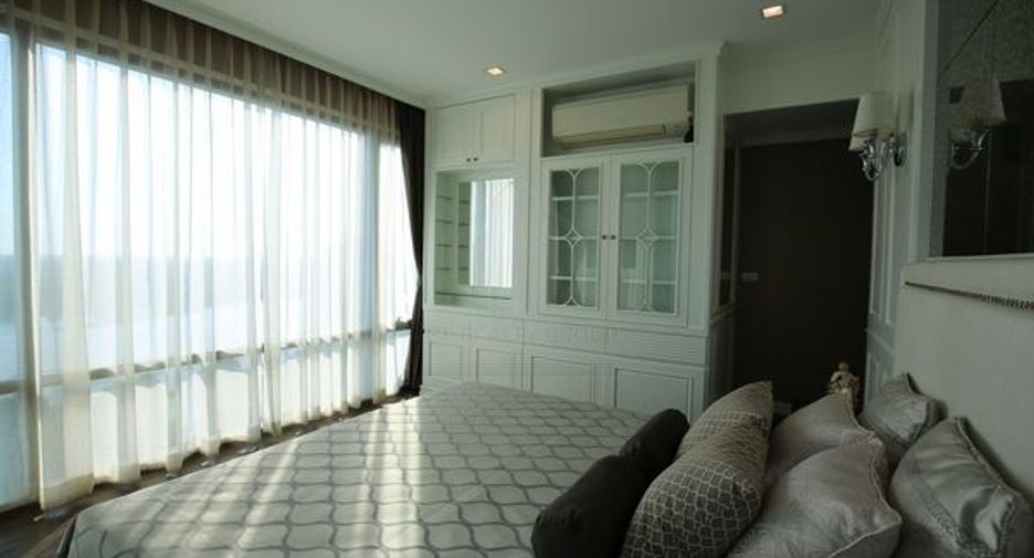 For sale 3 ベッドルーム condo in Yan Nawa, Bangkok
