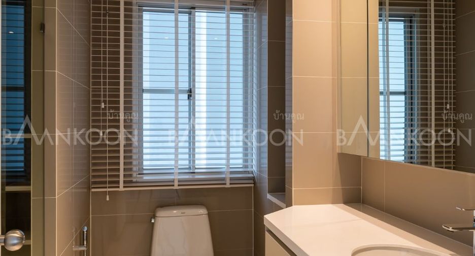 For rent 4 bedrooms apartment in Sathon, Bangkok