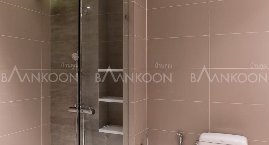 For rent 4 bedrooms apartment in Sathon, Bangkok