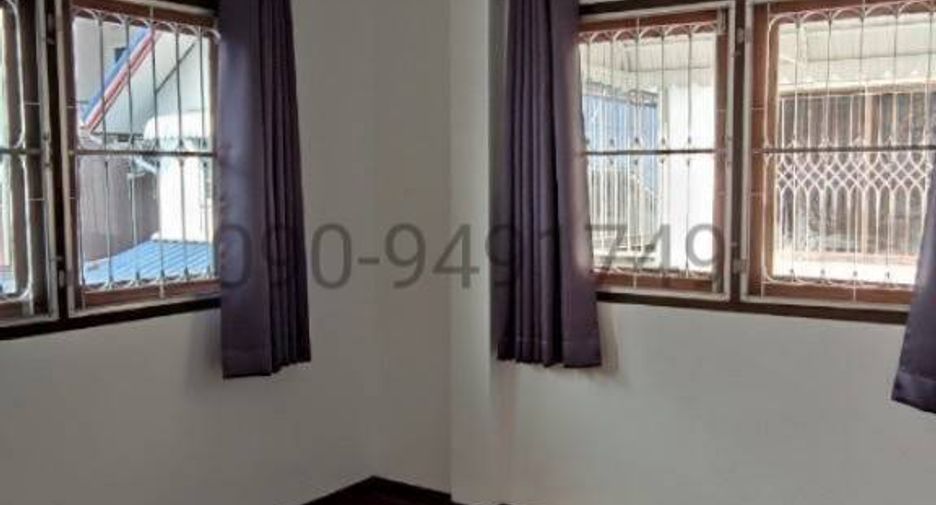 For rent 3 Beds condo in Don Mueang, Bangkok