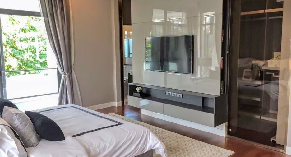 Haus zum Kauf mit 4 Zimmer in Pak Kret, Nonthaburi