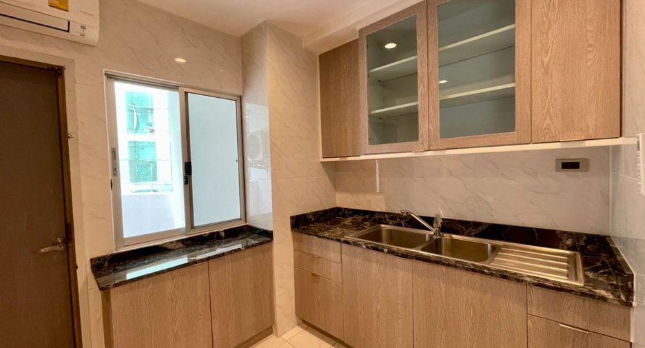 出租 4 卧室 公寓式住宅 在 Khlong Toei, 曼谷